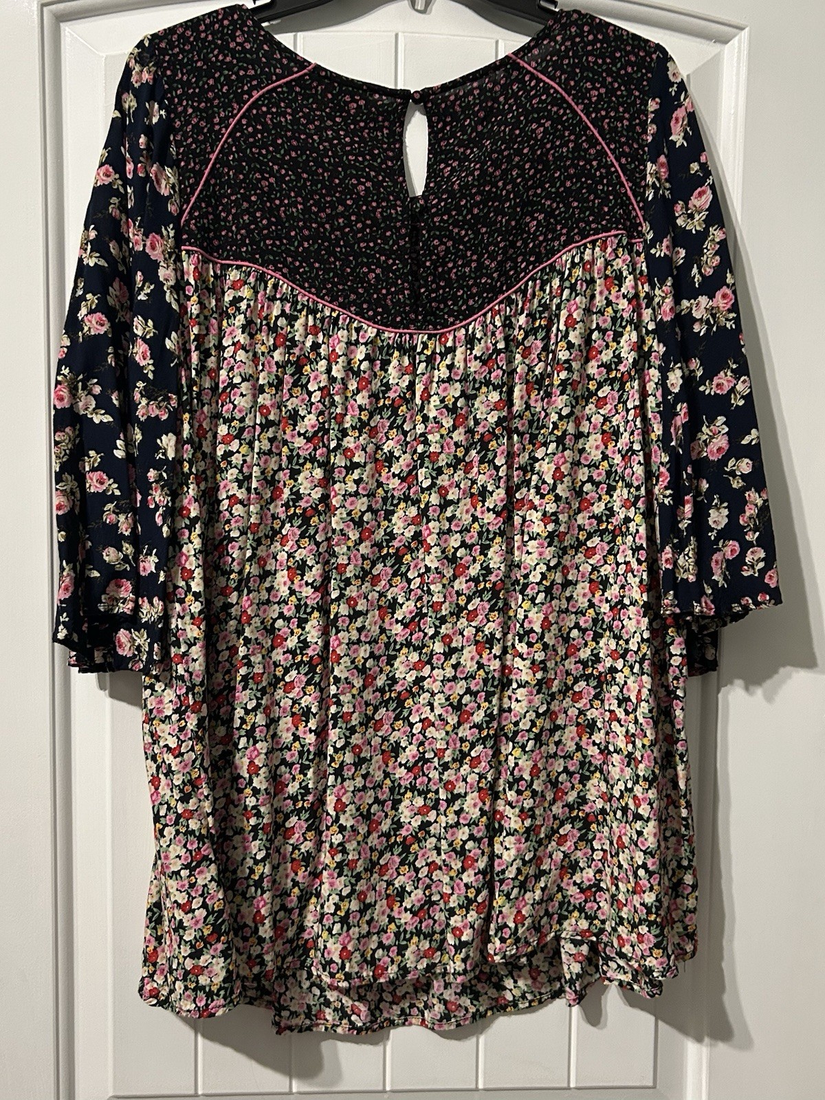 Umgee Floral Tunic Blouse With Three Quarter Sleeves In Large