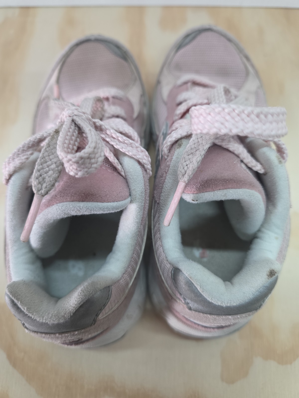 New Balance Pink Gray 2002R Girls Athletic Running Shoes Sneakers Size 13 Shoe