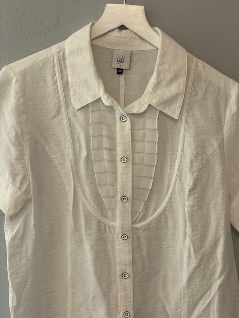 CAbi white linen short sleeve summer button up blouse, new w/out tags