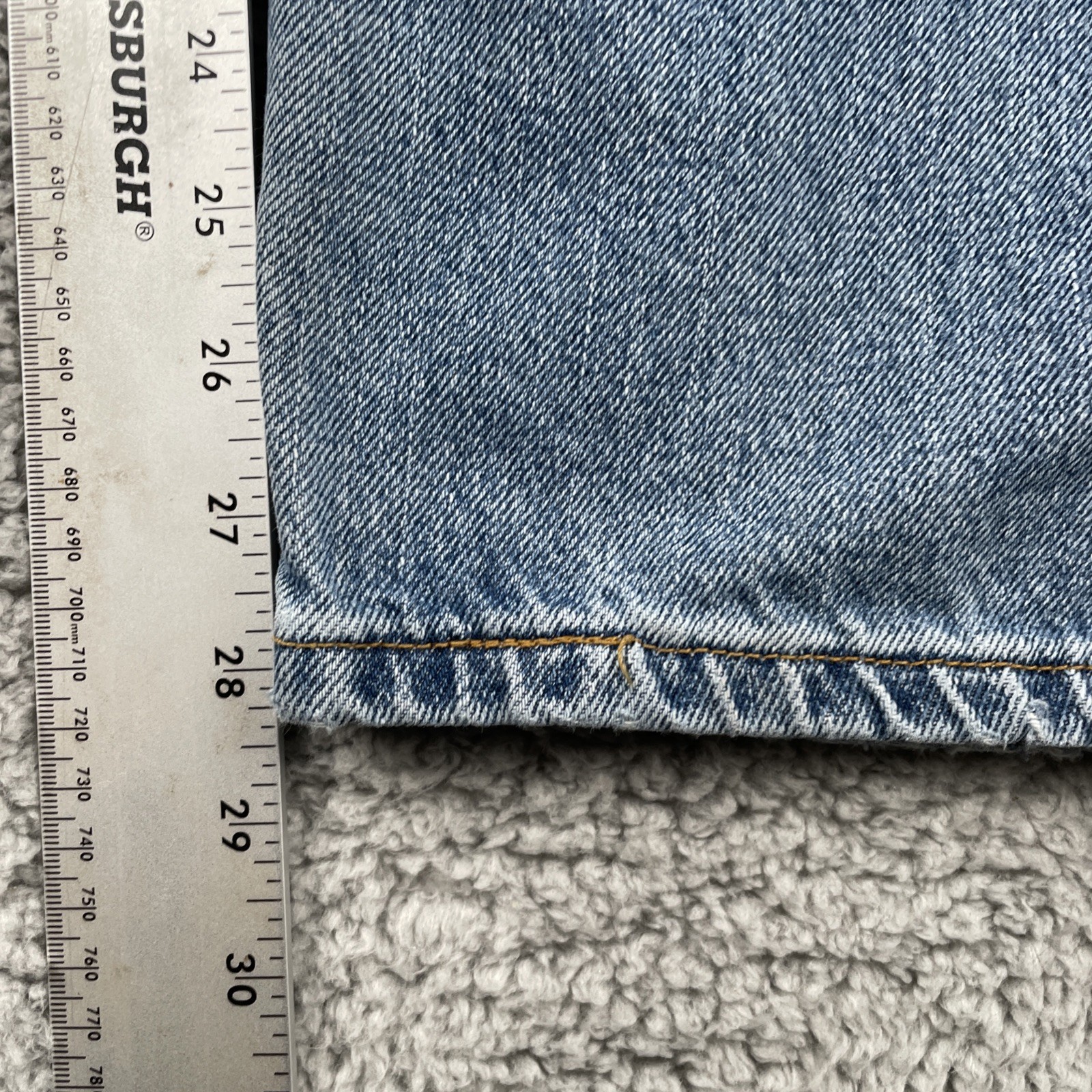 Vtg Levi’s 505 Denim Jeans Stone Washed Blue 36×29 Measures 35×28 EUC Y2K
