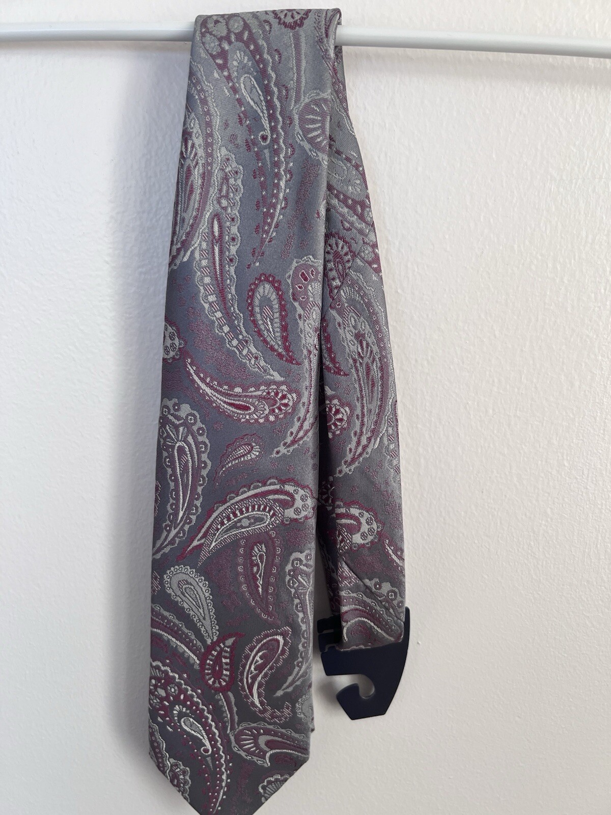 Vtg Oleg Cassini Luxury Tie 70’s 80’s Disco Pink Gray Polyester Silk Necktie