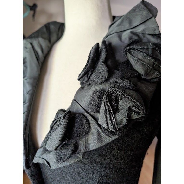 KEEPS Made in Italy Black Wool Blend Rosette Ruffle Collar Blazer Jacket Medium
