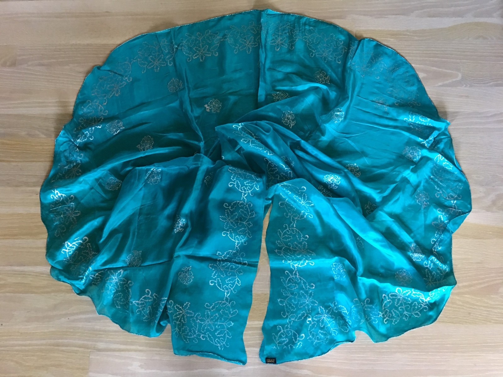 XL 1/2 Circle SILK Veil with Block Print Design