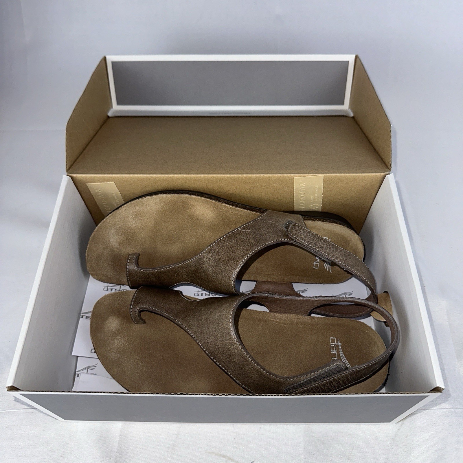 Dansko 38 Sandals 7.5 REECE Leather Toe-Loop Slingback 6024285300 Waxy Burnished
