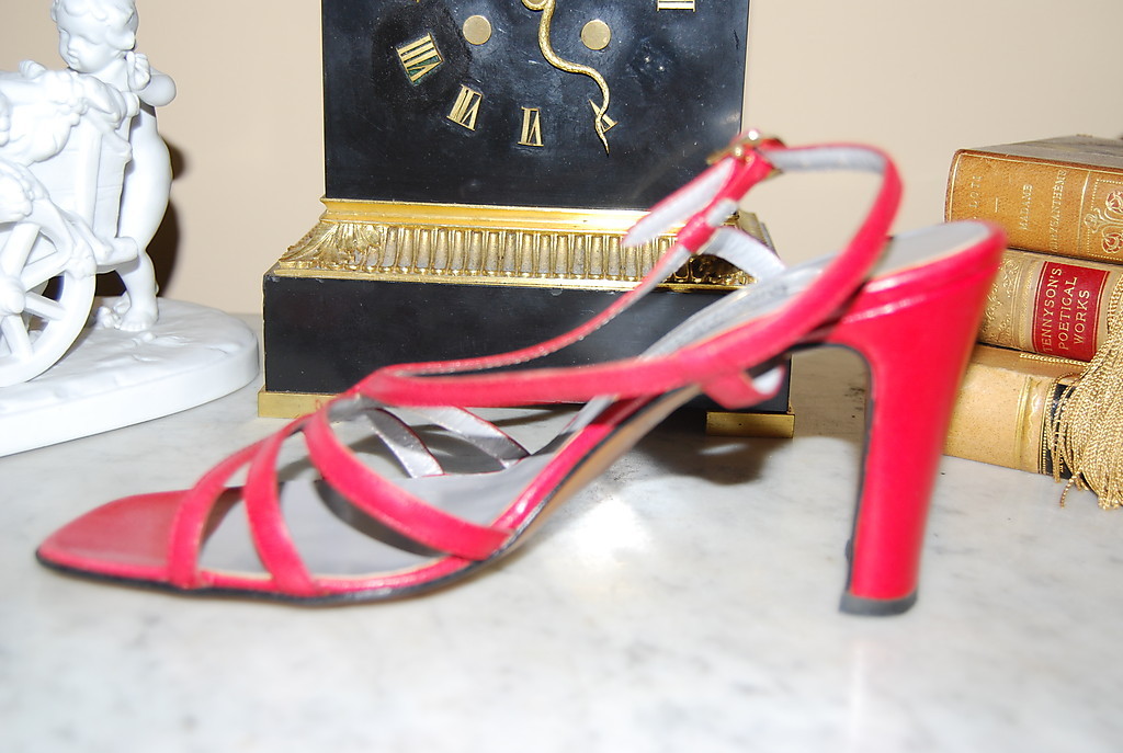 ANDREA CONDOTTI RED LEATHER STRAPPY HIGH HEEL WOMEN’S SANDALS NWOB SZ 41 US 10.5