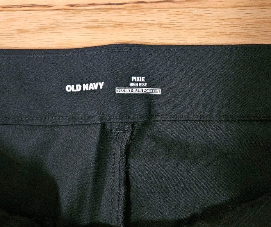 Old Navy Pixie Pants Women’s Size 14 Black Slim Fit Stretch Ankle Career