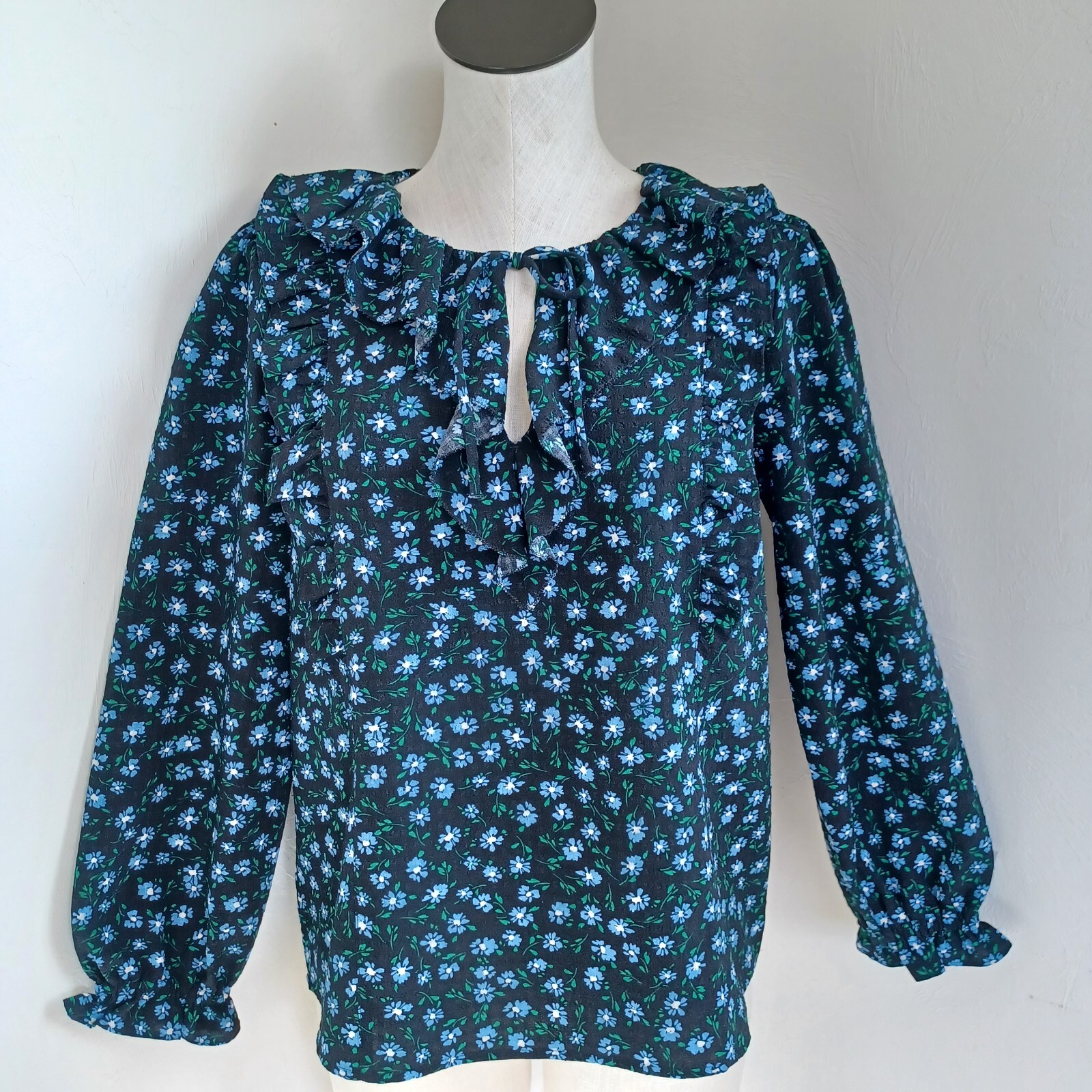 Loft Blouse Womens Petite Med Black Blue Ditsy Floral Ruffle Cottagcore Romantic