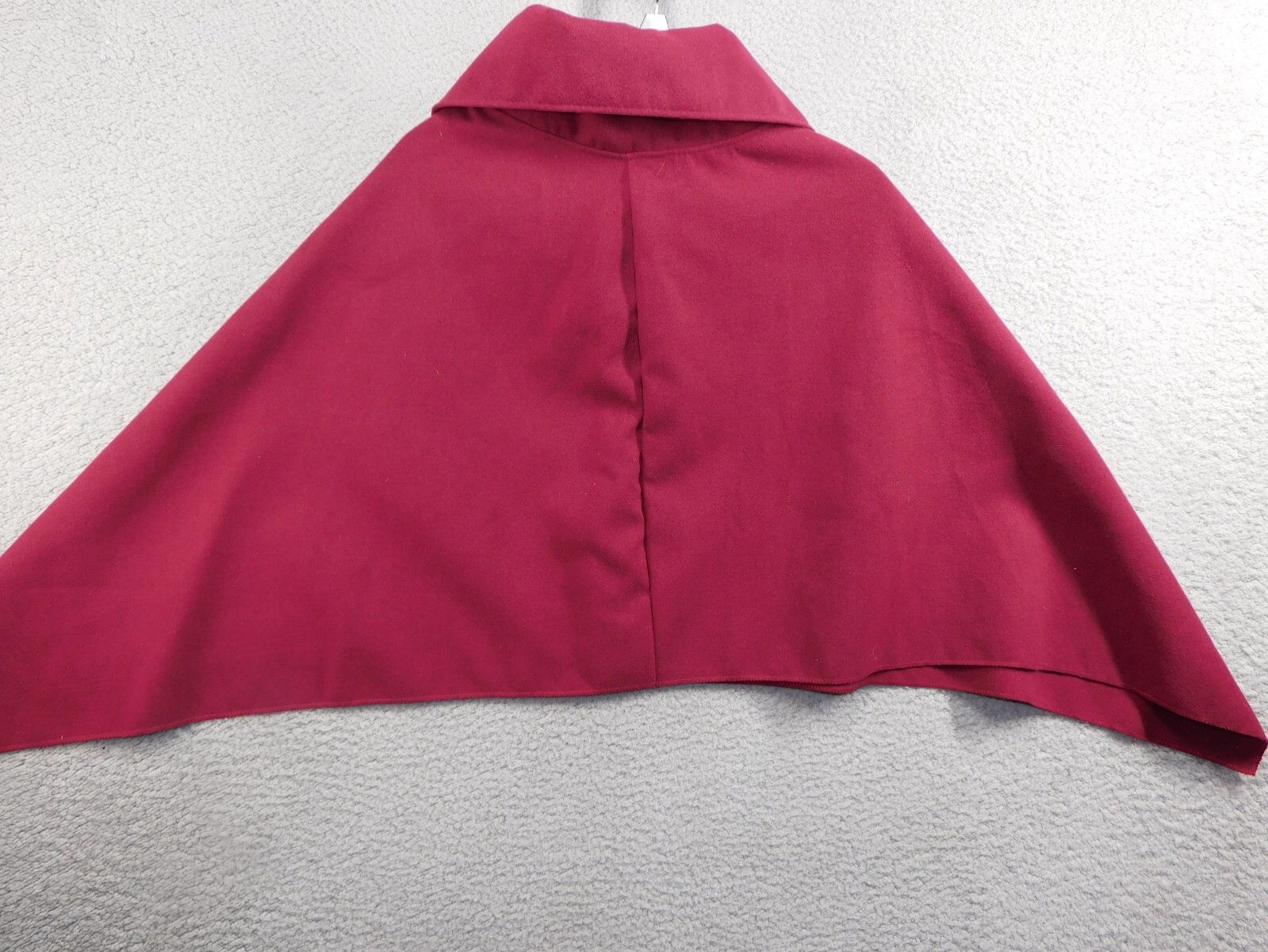 Haute Monde Womens Maroon Turn Down Collar Button Poncho Cape NWT Made in Italy