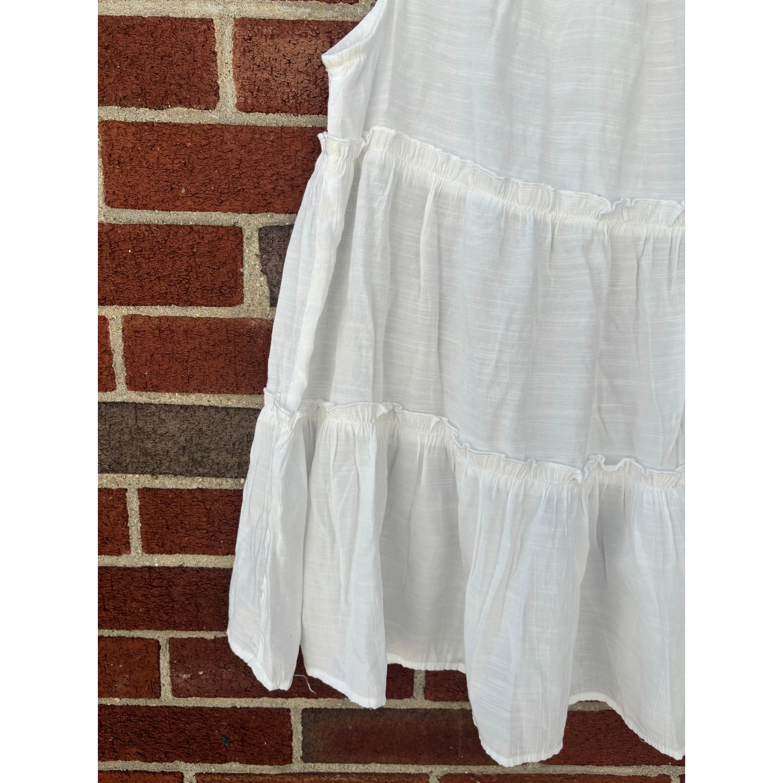 NY Collection White Tiered Sleeveless Blouse Size M Ruffle Boho Peasant Top