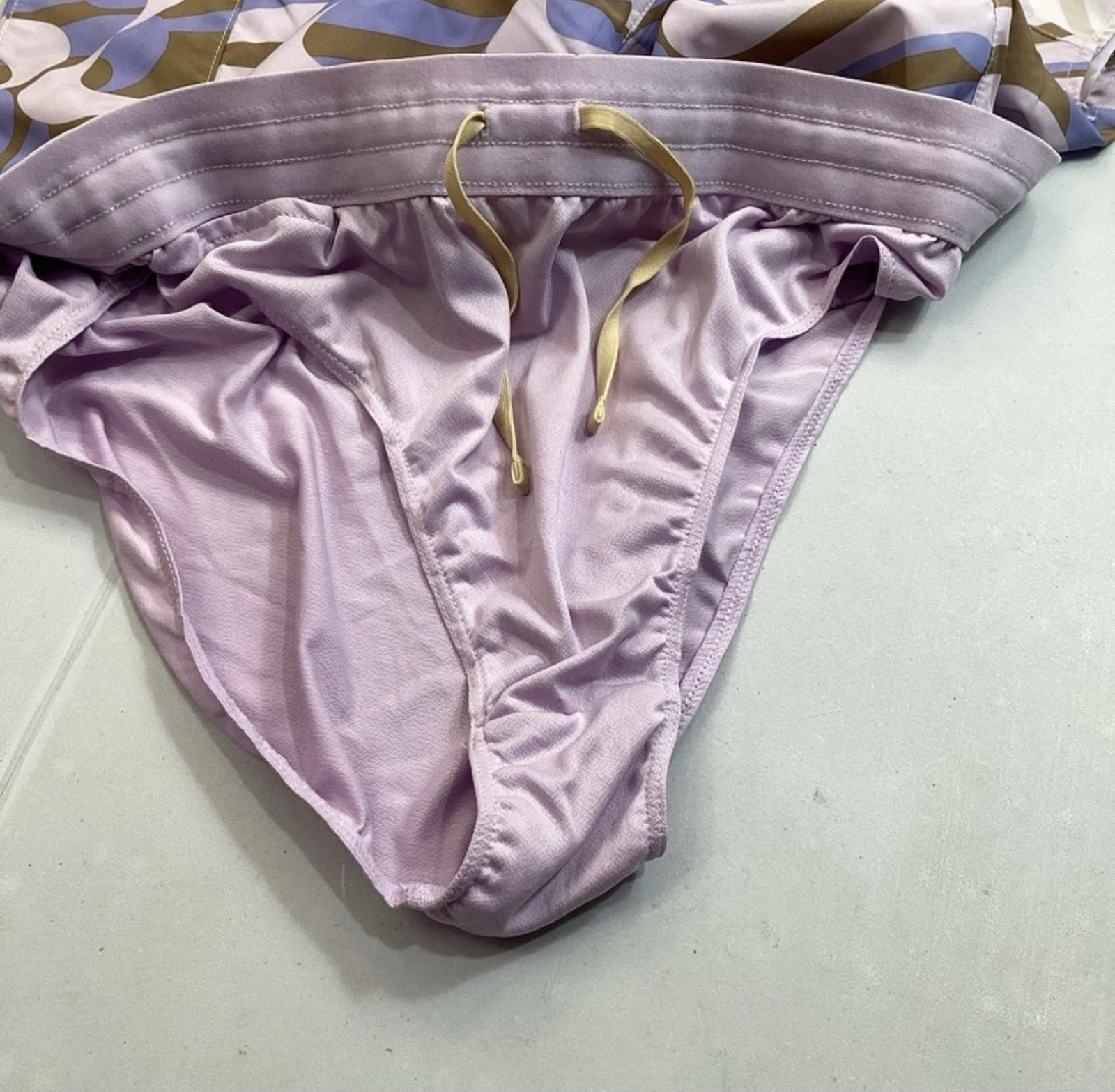 Nike Dri Fit Athletic Running Shorts Large NEw! Retail $48