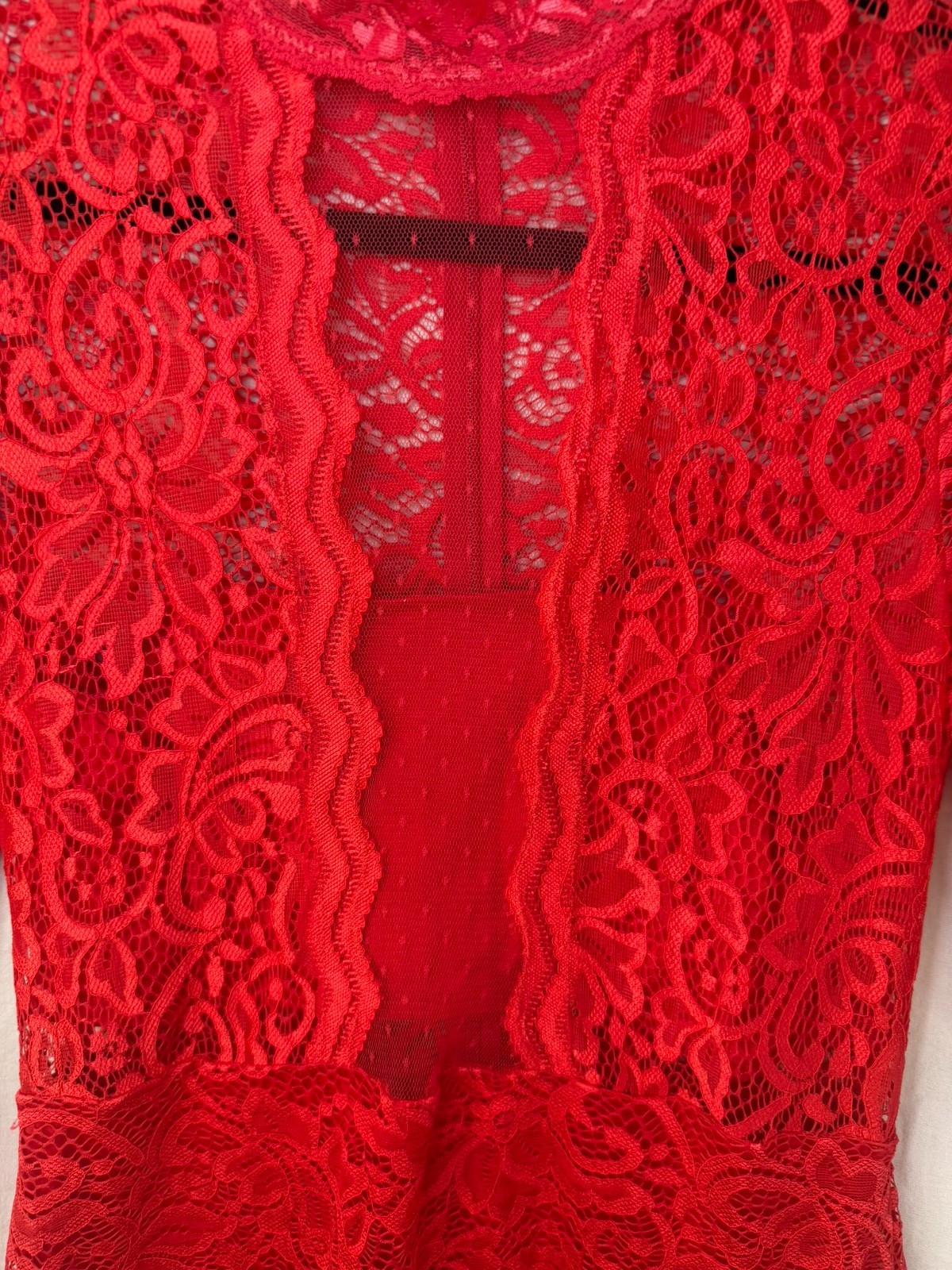 Vibrant Red Express Mock Neck Sheath Dres Lace Floral Size 8