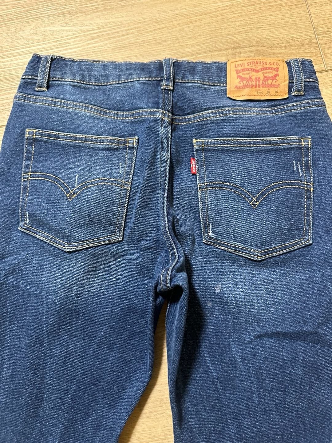 Levi’s Skinny Taper Jeans Boys Size 16 28×30 Distressed