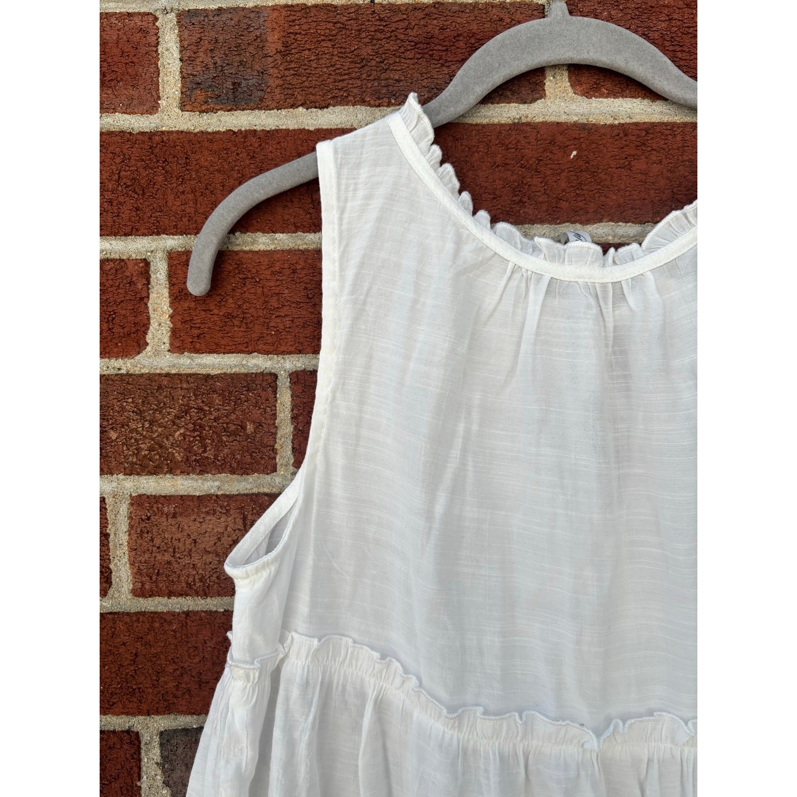 NY Collection White Tiered Sleeveless Blouse Size M Ruffle Boho Peasant Top