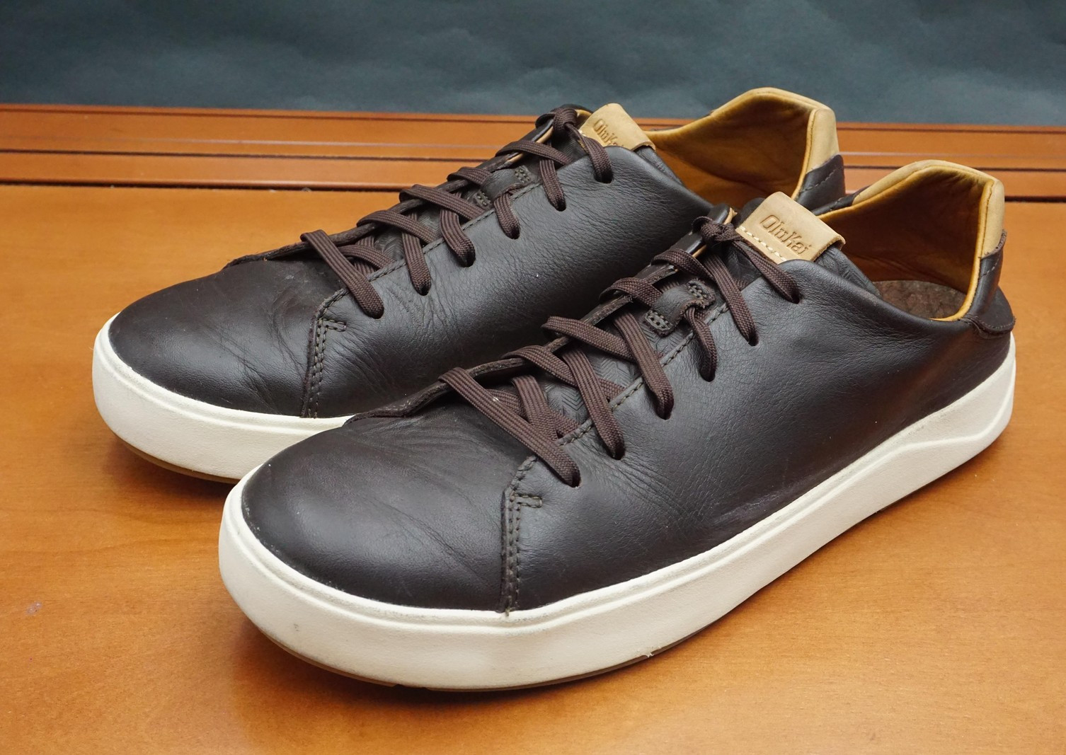 OluKai LAE’AHI LI’ILI Shoes Mens Size 10 Brown Leather Low Top Casual Sneakers