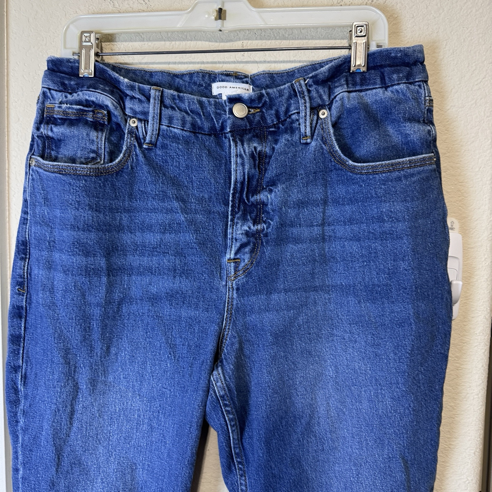 Good American 90’s Icon Straight Jeans Women’s size 14/32 ripped knees