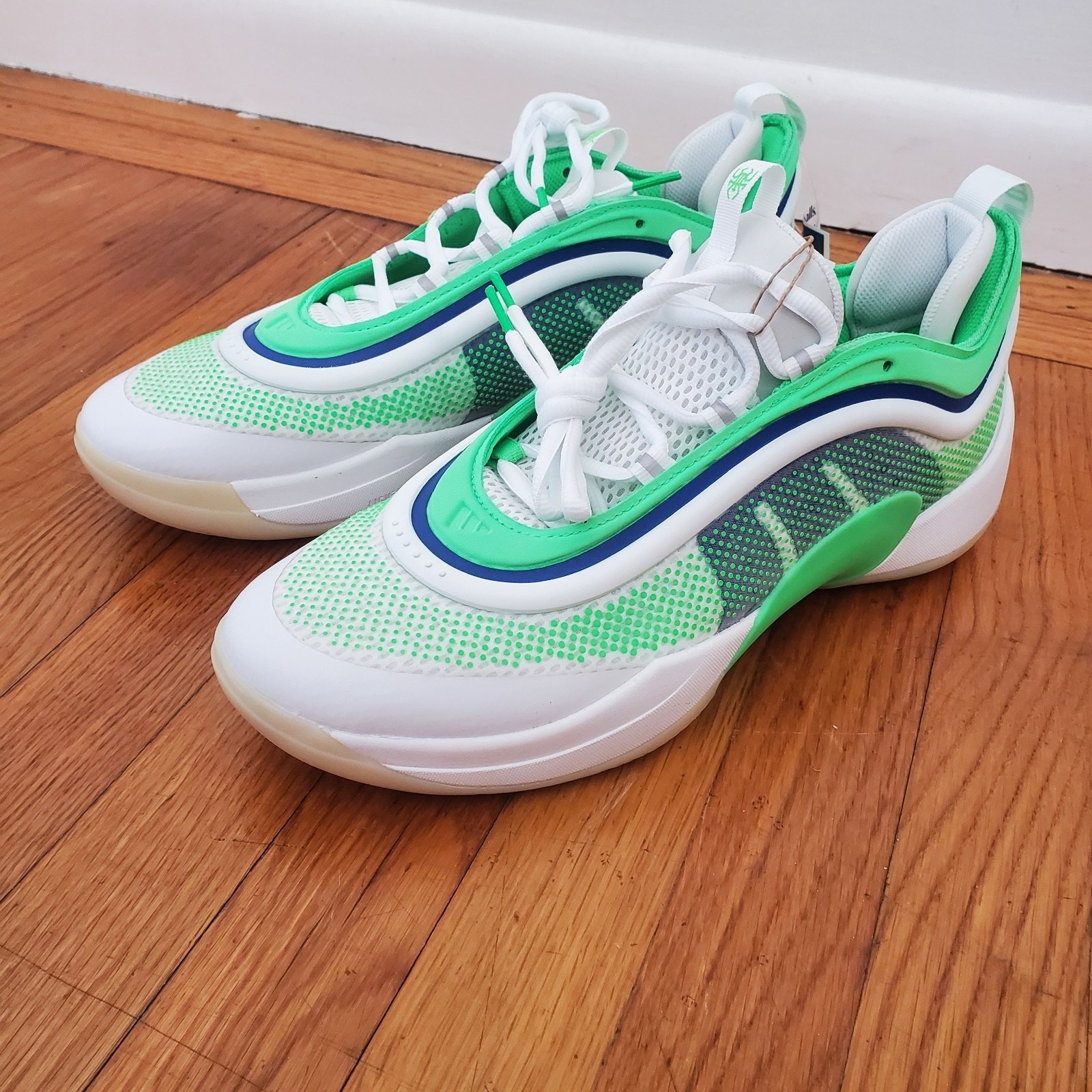 Unisex Adidas D.O.N Issue 6 Basketball Shoes Sneakers Size 11 Men 12 Women