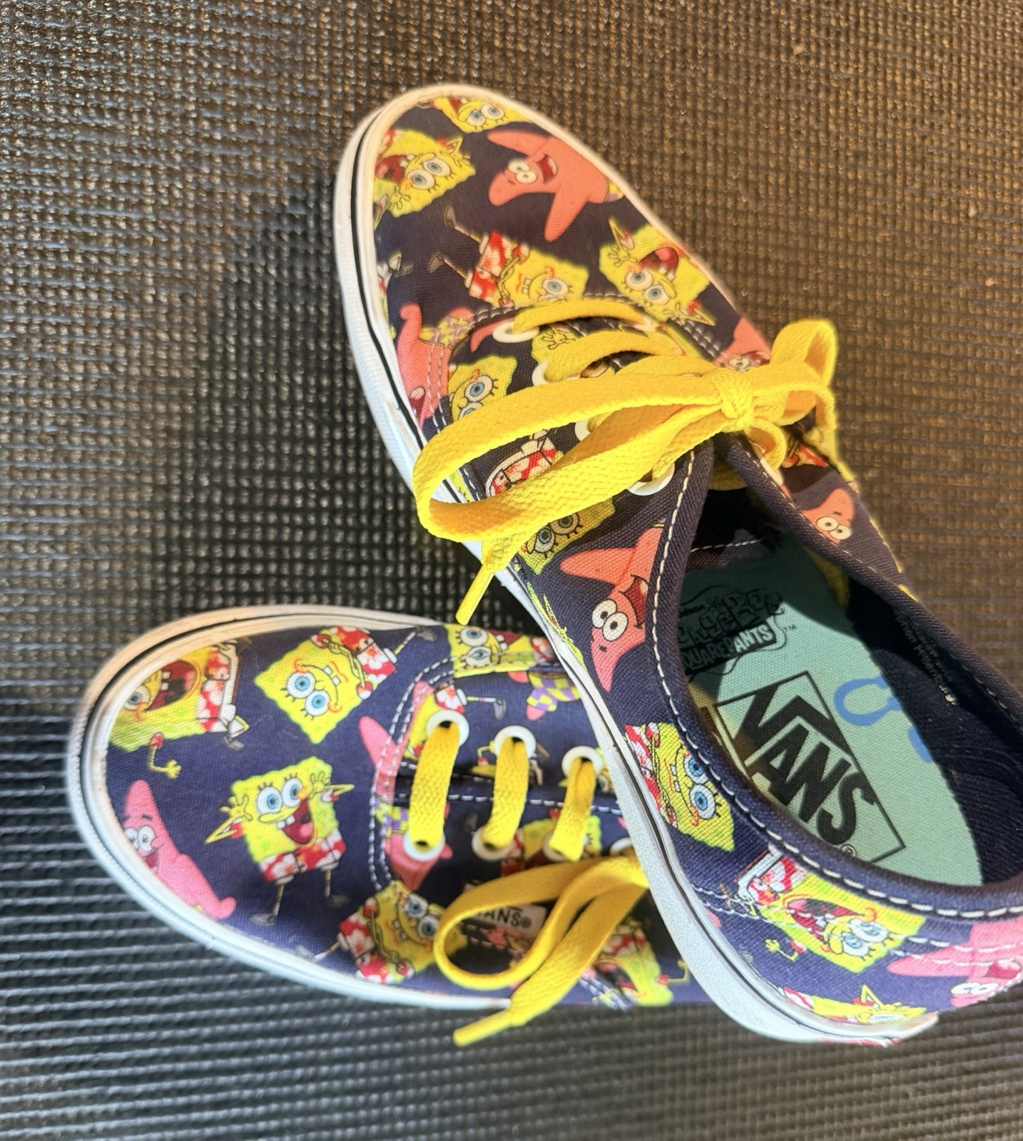Vans x SpongeBob SquarePants ComfyCush Authentic Shoes Women’s 6 Men’s 4.5 Rare