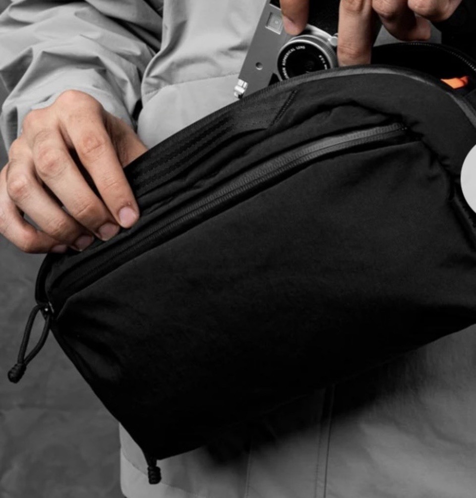 ALPAKA Eclipse Gaming Sling-A4