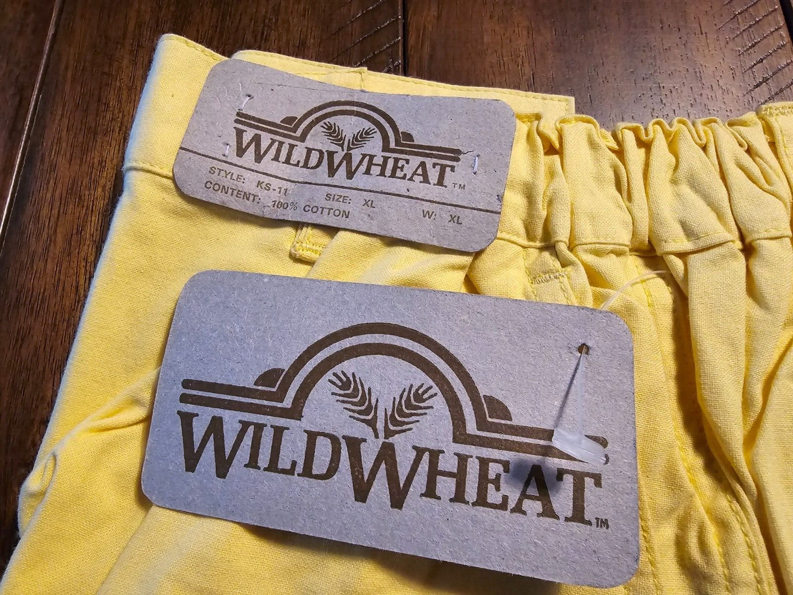 Vintage Wild Wheat Mens Shorts XL Yellow New with Tags