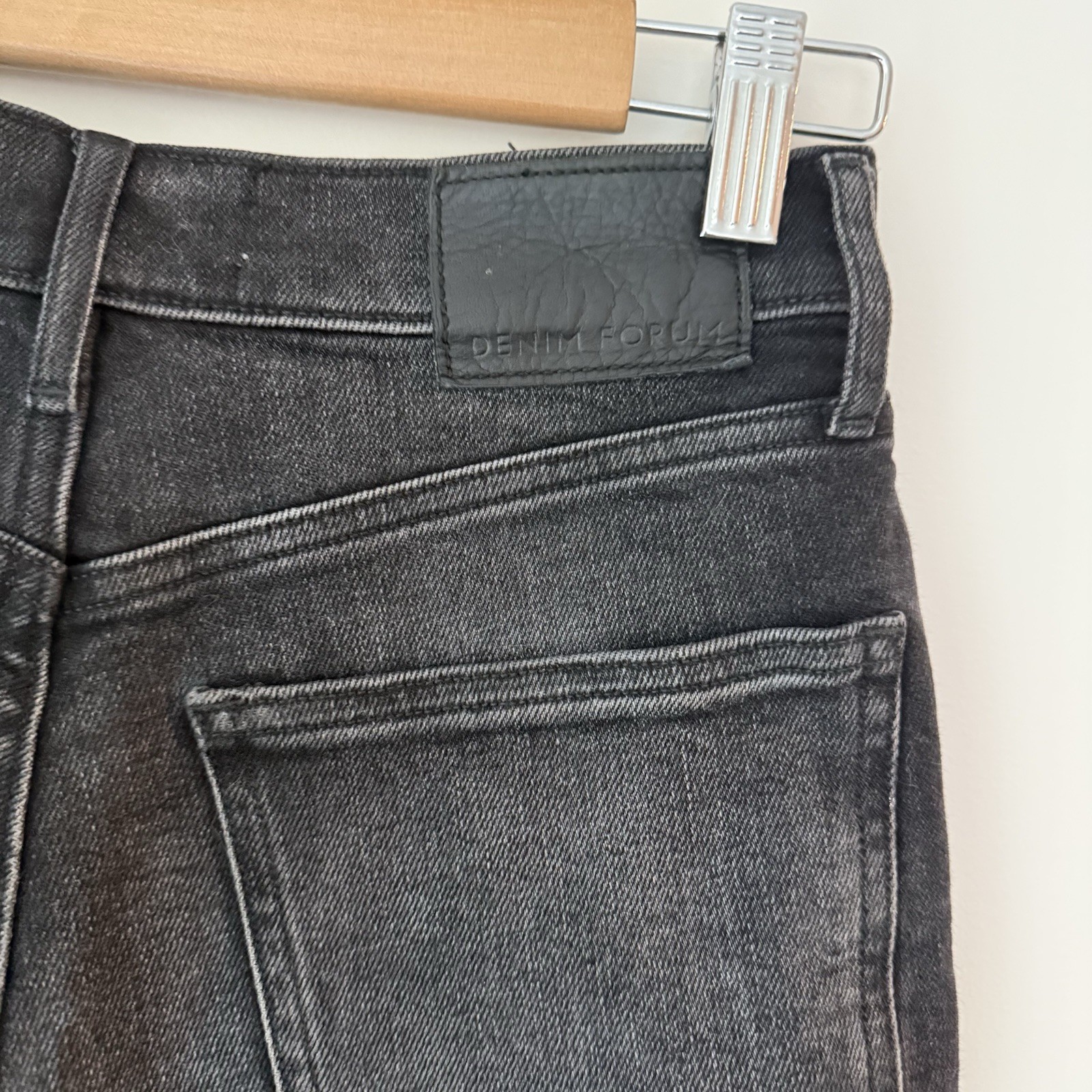 Denim Forum The Arlo Short Black High Rise Distressed 98% Cotton Size 27