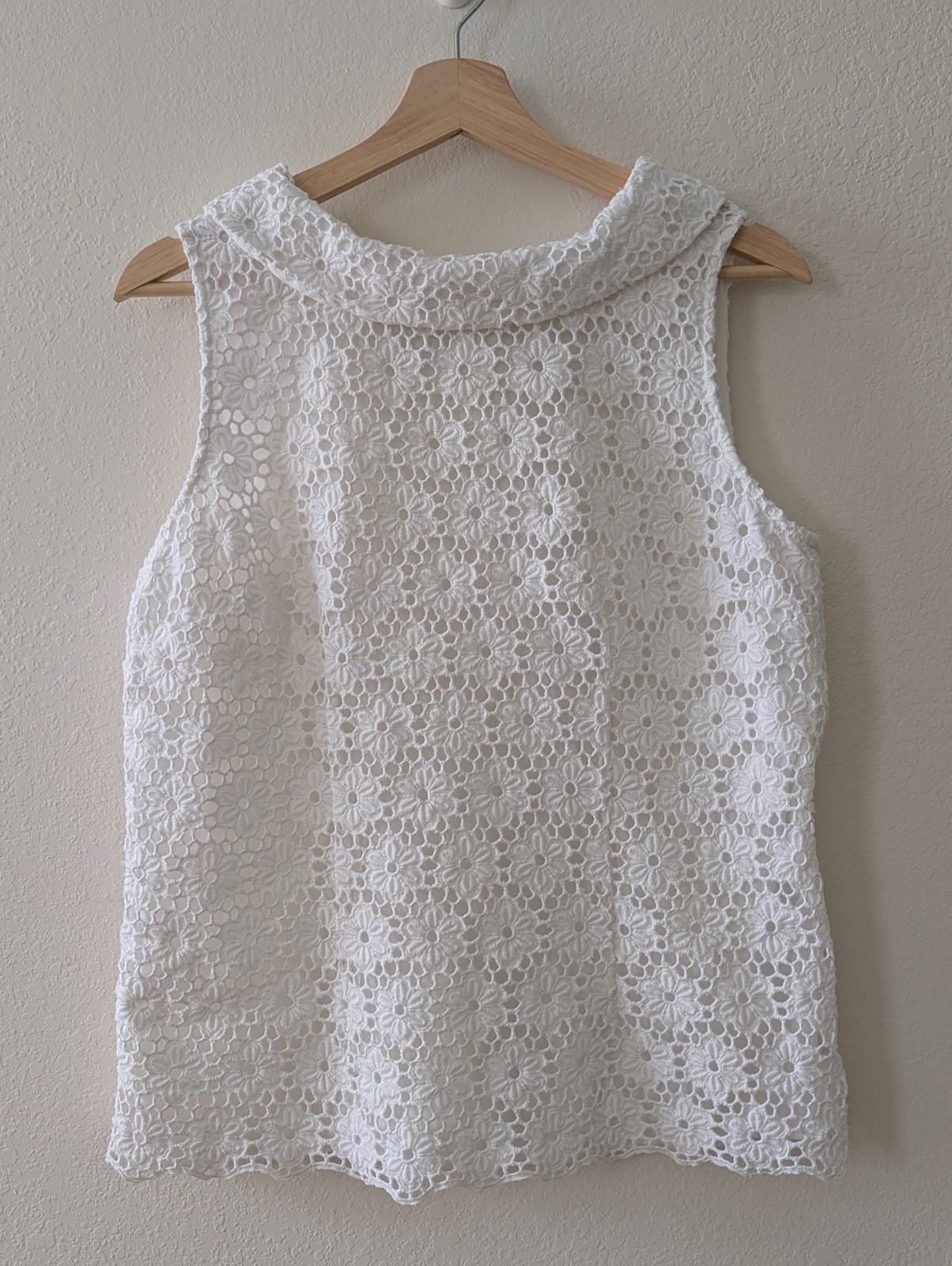 Talbots 8 White Eyelet Lace Shell Top Cotton Floral Sleeveless Peter Pan Collar