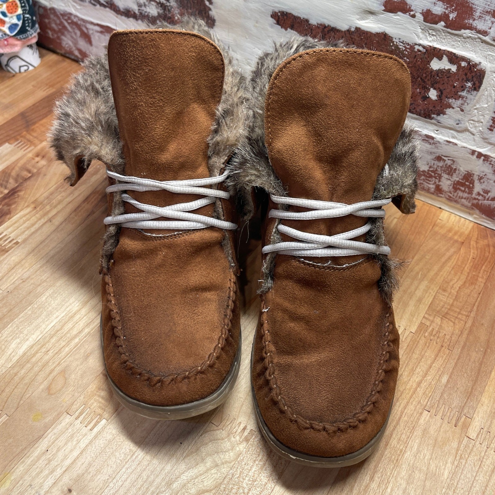 Call It Spring Tan Brown Faux Suede Faux Fur Trim Moccasin Ankle Boots Womens 9