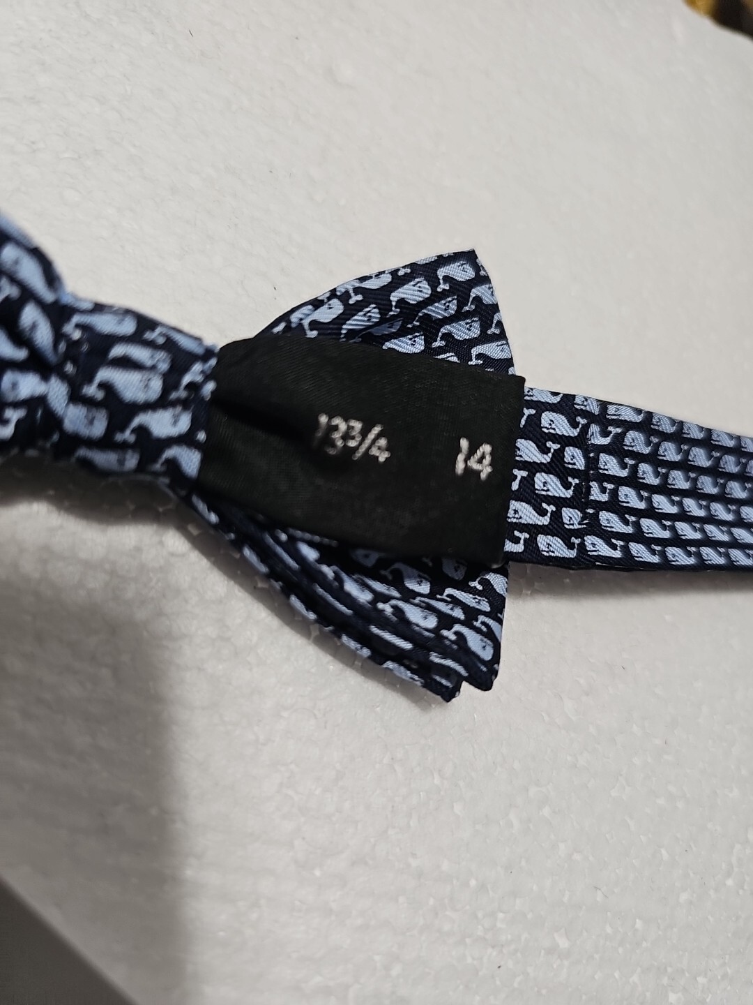 Vineyard Vines Silk Adjustable Bow Tie 13 3/4 14 Whale All Over