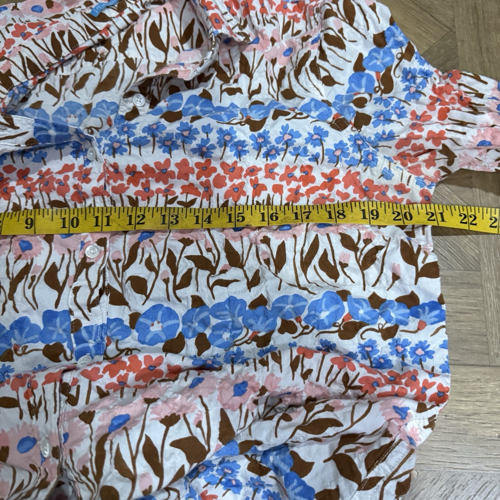 J MCLAUGHLIN LOIS SHIRT STRETCH COTTON FLORAL MOTIF GARDEN SIZE LARGE