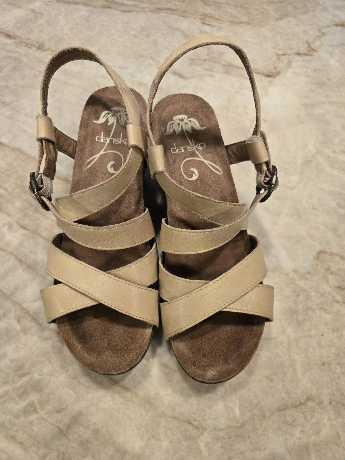Dansko Frida Beige Leather Studded Wedge Strappy Sandals Shoes Size 37 US 6.5 7