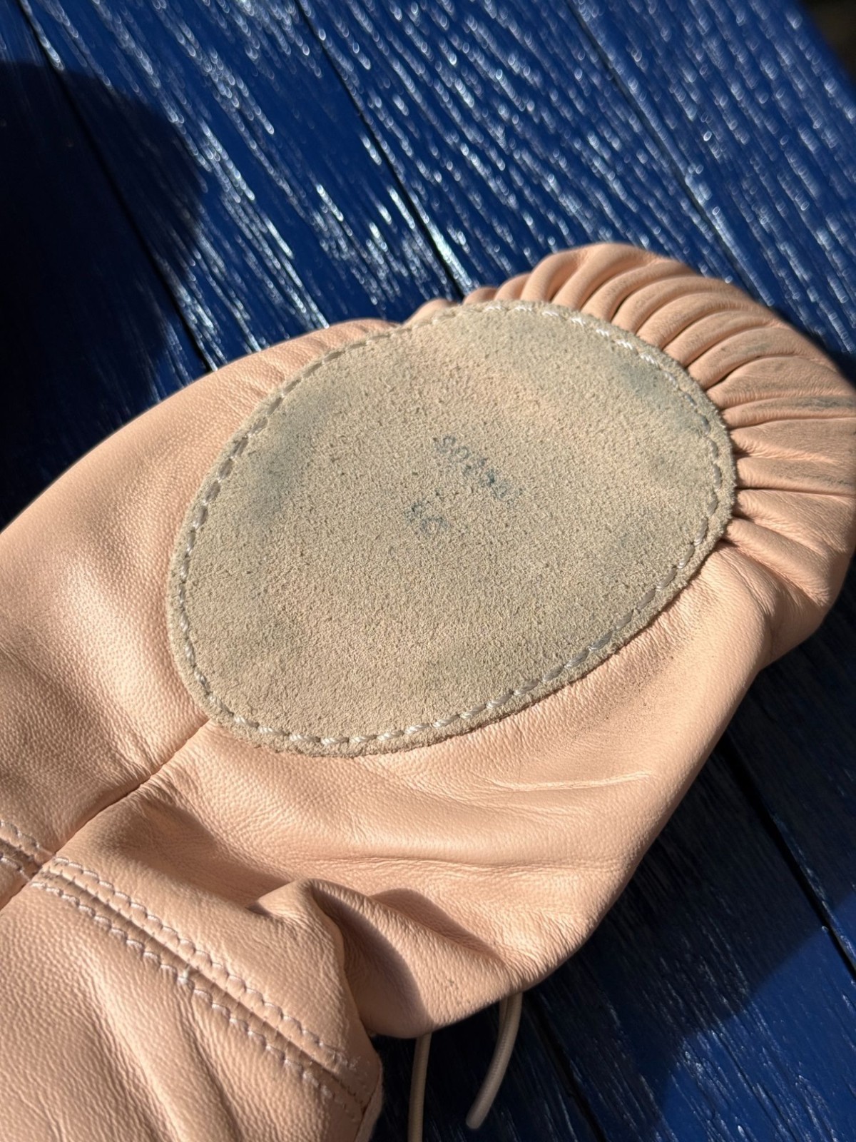 Bloch Women’s Dansoft II Split Sole Pale Pinke Leather Ballet Slipper in 8c