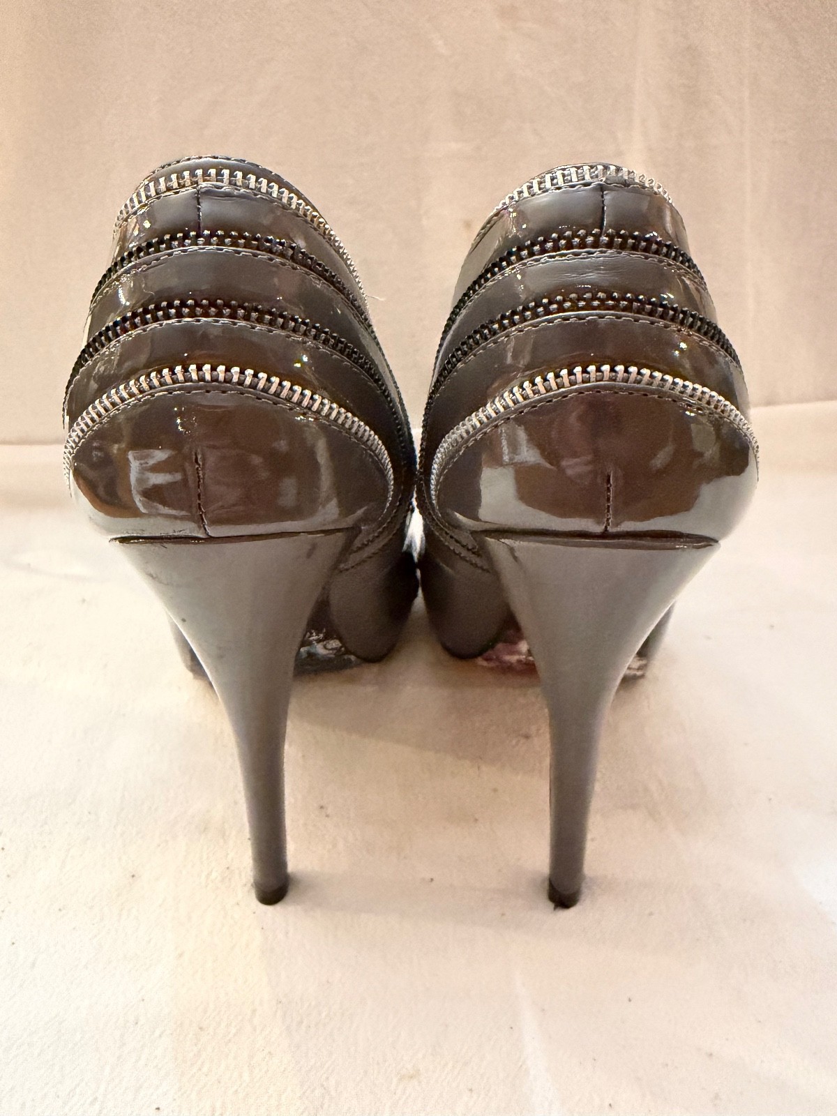 Ed Hardy Gray Women’s Size 9 Singapore Platform Pump High Heels Shoes Y2K Sexy