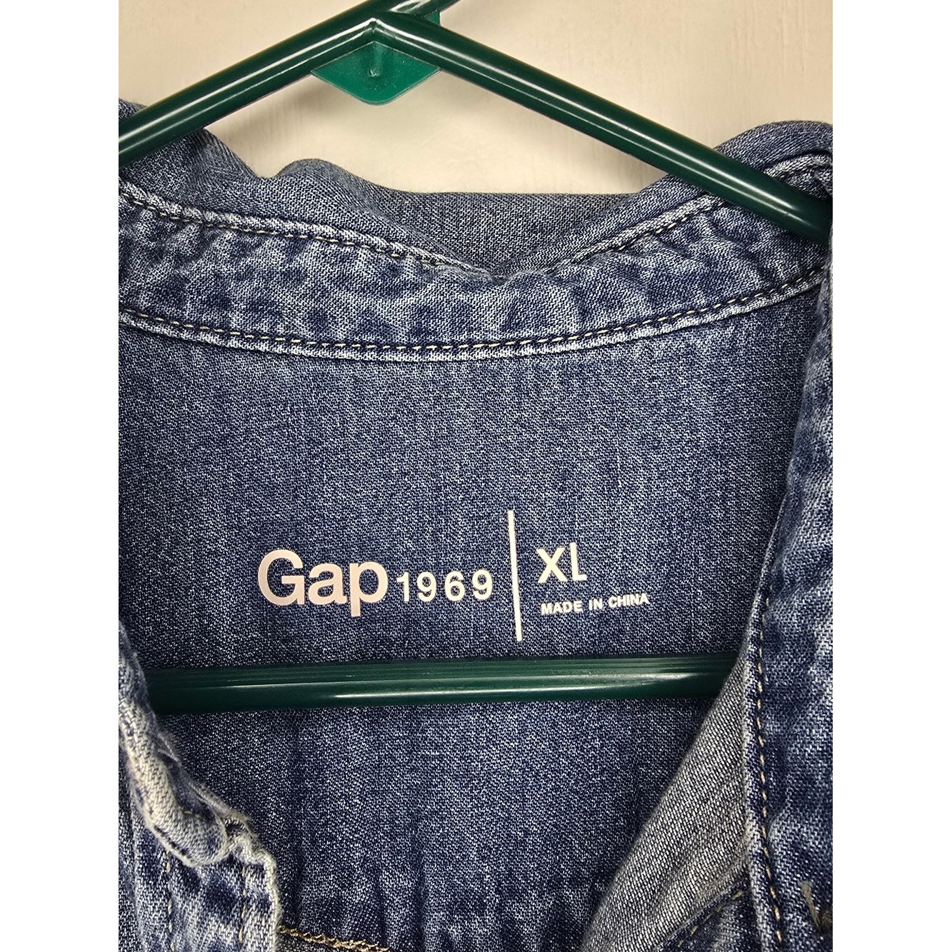 GAP Medium Blue Western Style Denim Button-Up Shirt