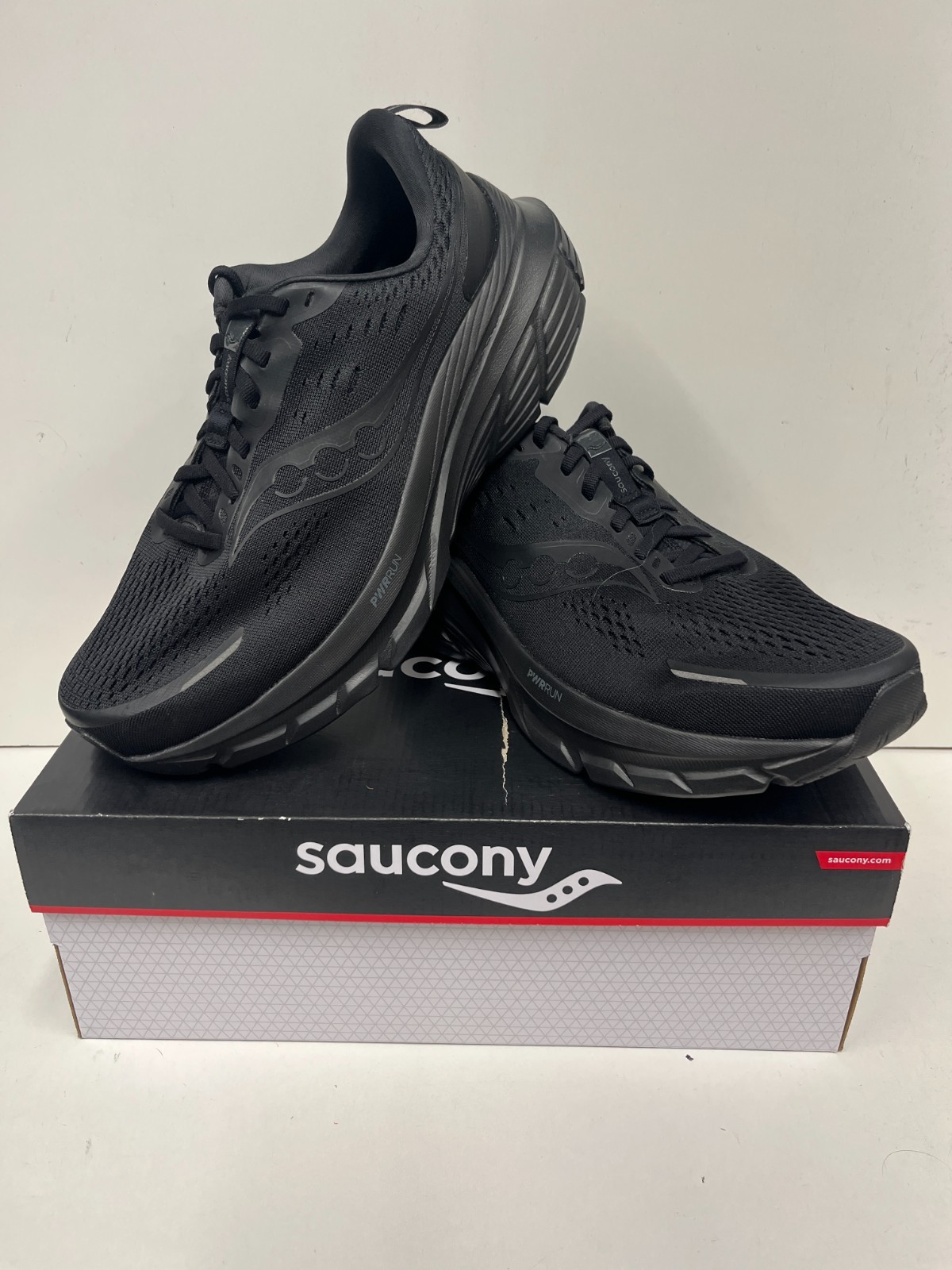 Saucony Guide 18 — Men’s Running Shoes — NEW