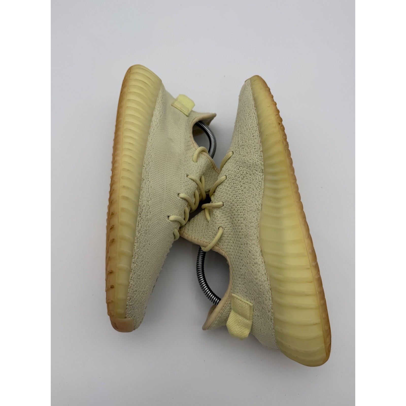 Adidas Yeezy Boost 350 V2 Butter Mens Pale Yellow Sneakers F36980 Size 9.5