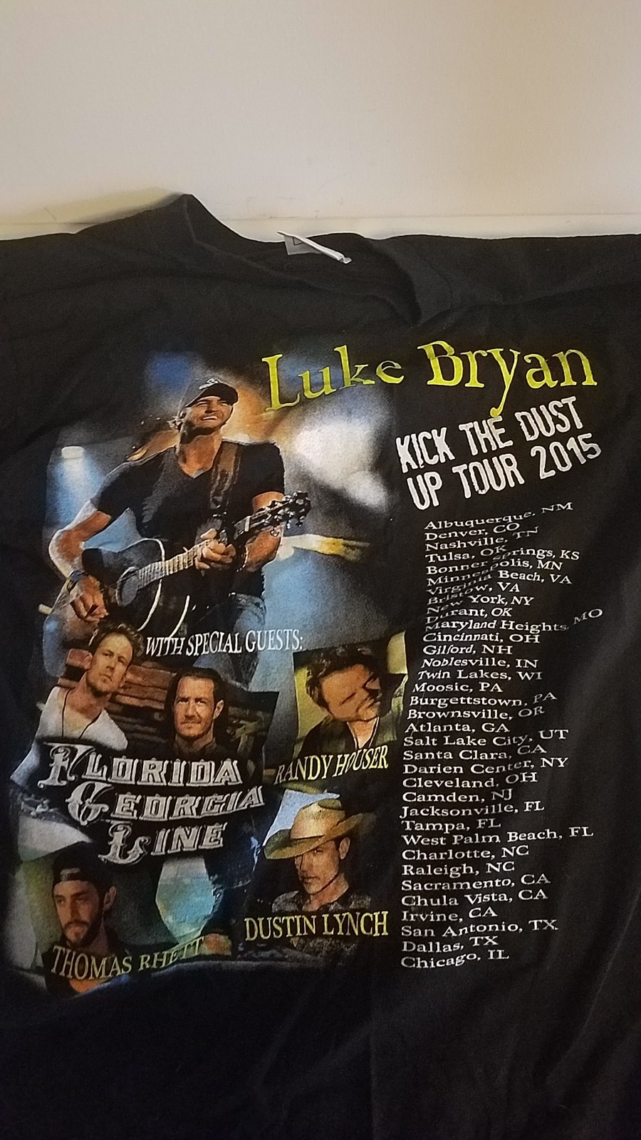 Luke Bryan 2015 Kick Up The Dust Size Small Concert T-Shirt