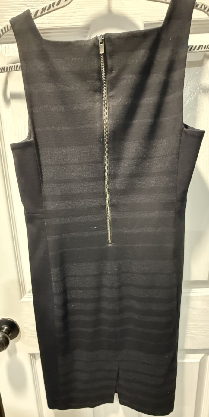 Eileen Fisher size 8 Square Neck Back Zip Closure