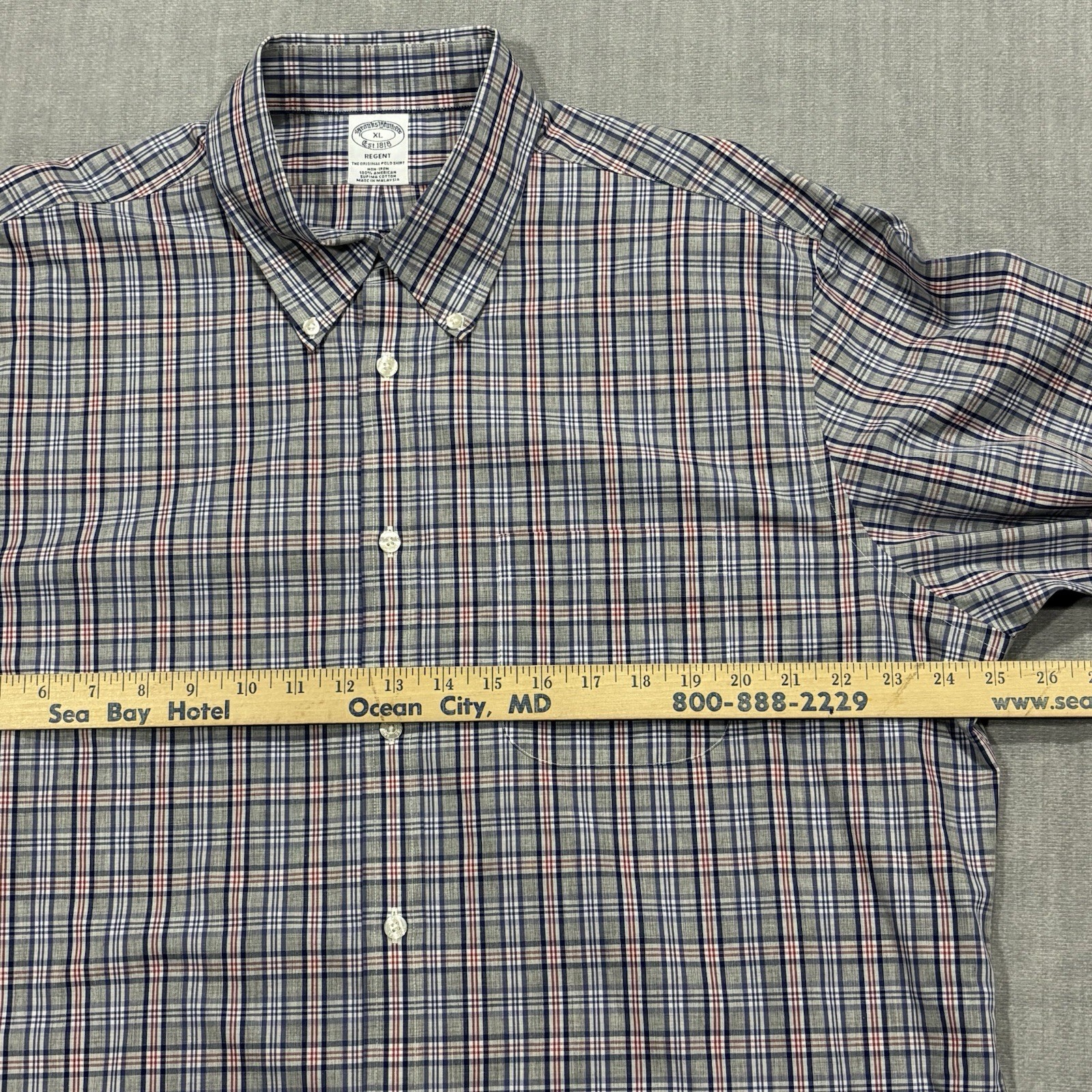 Brooks Brothers Regent Button Down Shirt Mens XL Gray Supima Cotton Non Iron