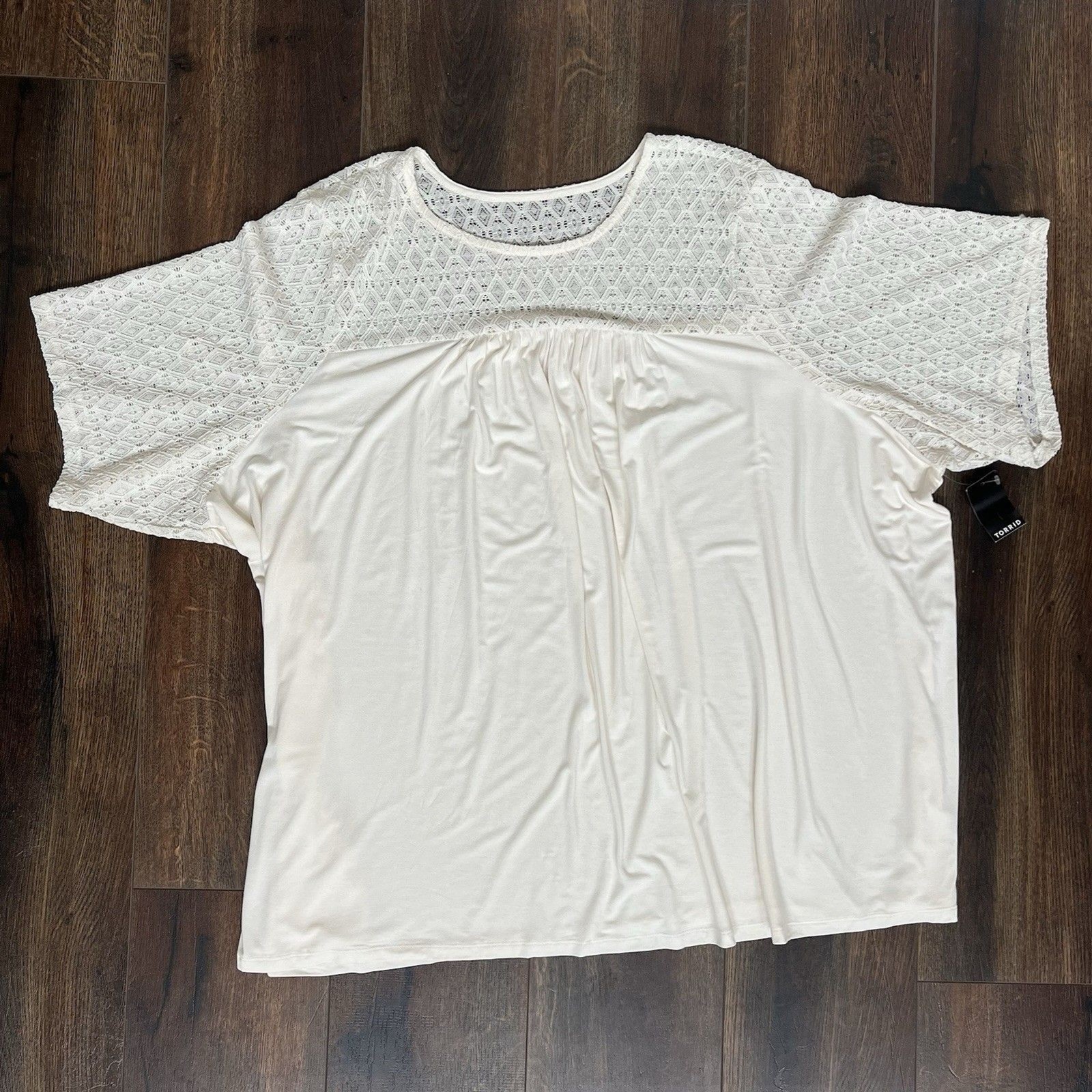 Torrid Cream Super Soft Stretch Blouse Size 6 Lace Sleeves Top T-shirt NWT Shirt