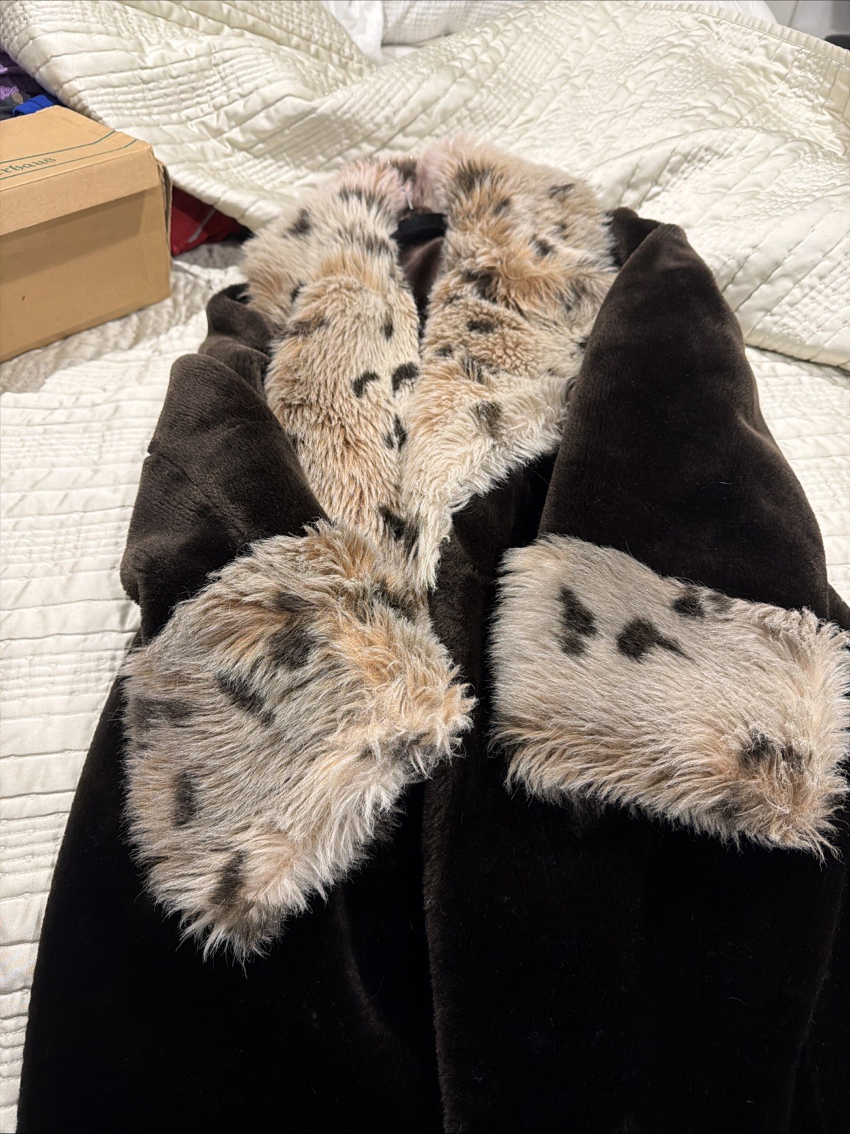 Vintage Monterey’s Elegance lynx Fur Trim maybe bobcat