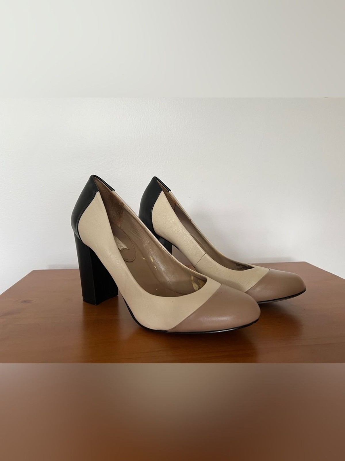 Banana Republic Women’s Colorblock Leather Pumps in Beige, Taupe & Black- 8