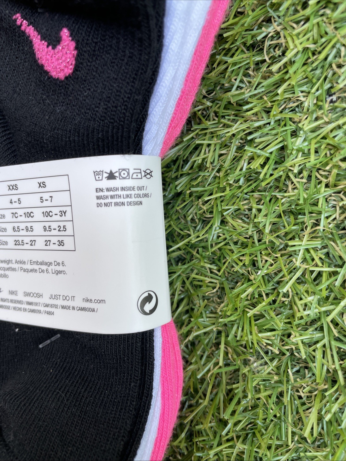 Nike 6 Pack Lightweight Ankle Socks Pink White and Black YTH 7C-10C NWT