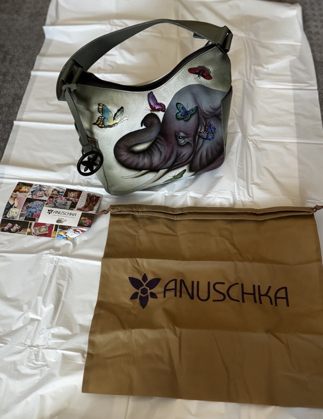 New With Dust bag Anuschka Hand Painted Gentle Giant Elephant Shoulder Bag