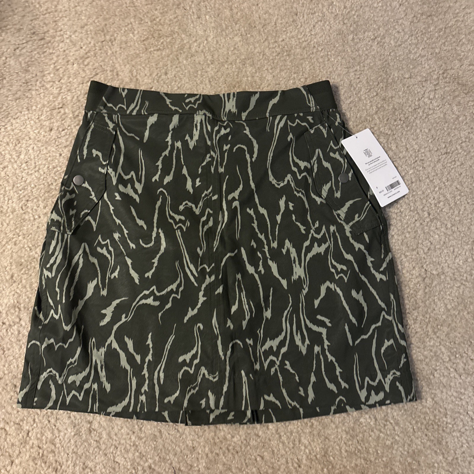 Athleta Vienna Size 8 Eucalyptus Olive Green Cargo Skort NWT
