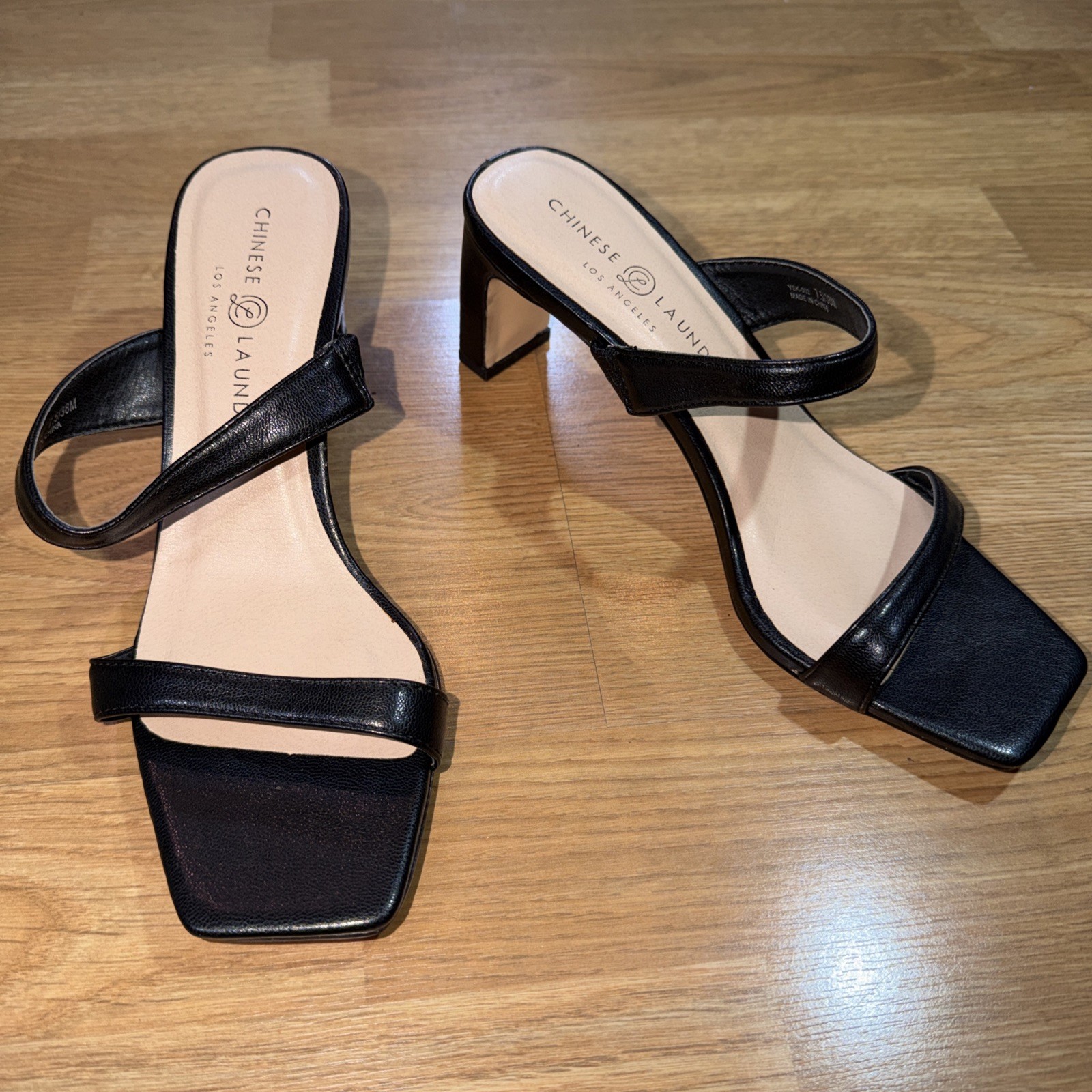 Chinese Laundry Women’s Strappy Kitten Heels Size 7.5 Black Sleek