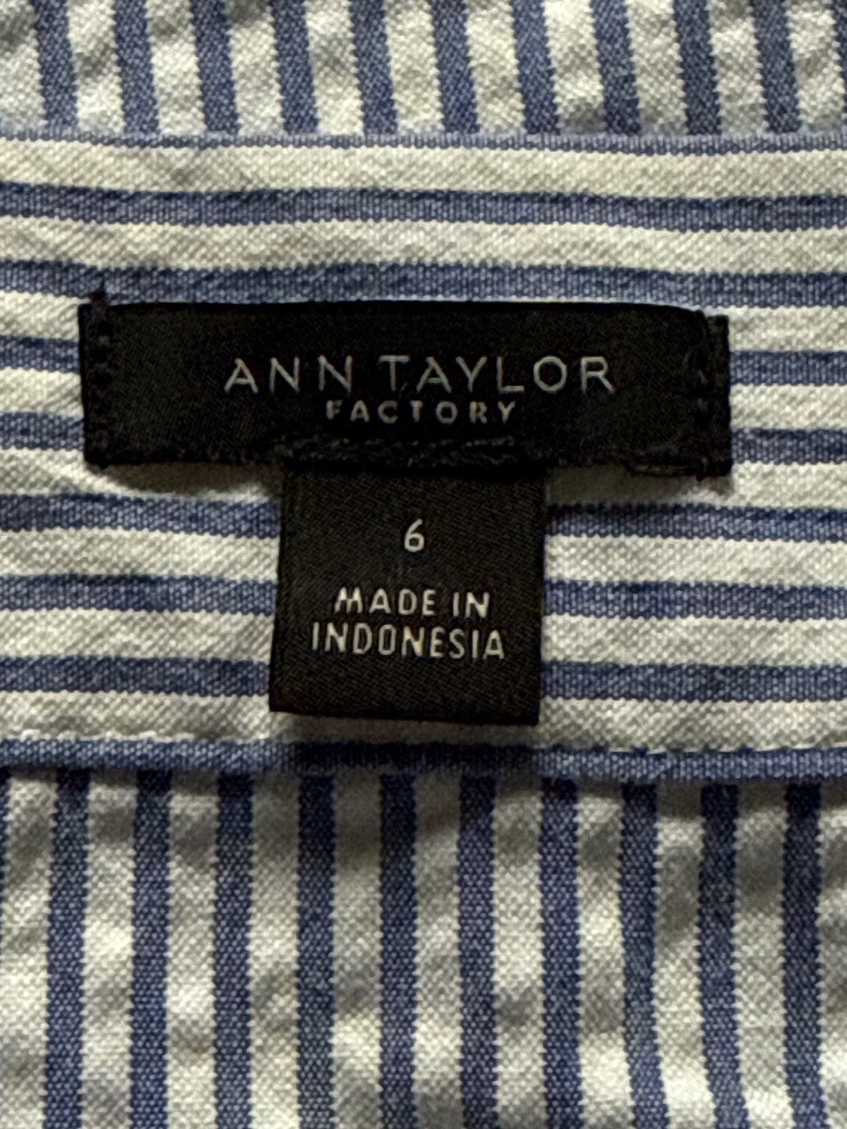 Ann Taylor Factory Stripe Seersucker Dress Knee Length Puff Sleeve Women’s Sz 6