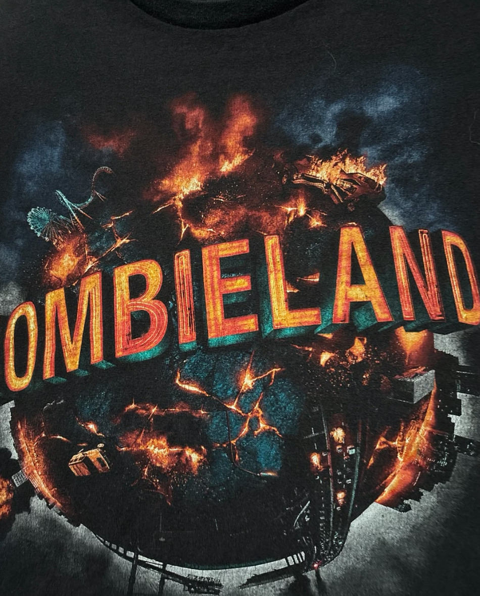 Rare VTG DELTA Zombieland 2009 Film Promo T Shirt 2000s Woody Harrelson Movie L