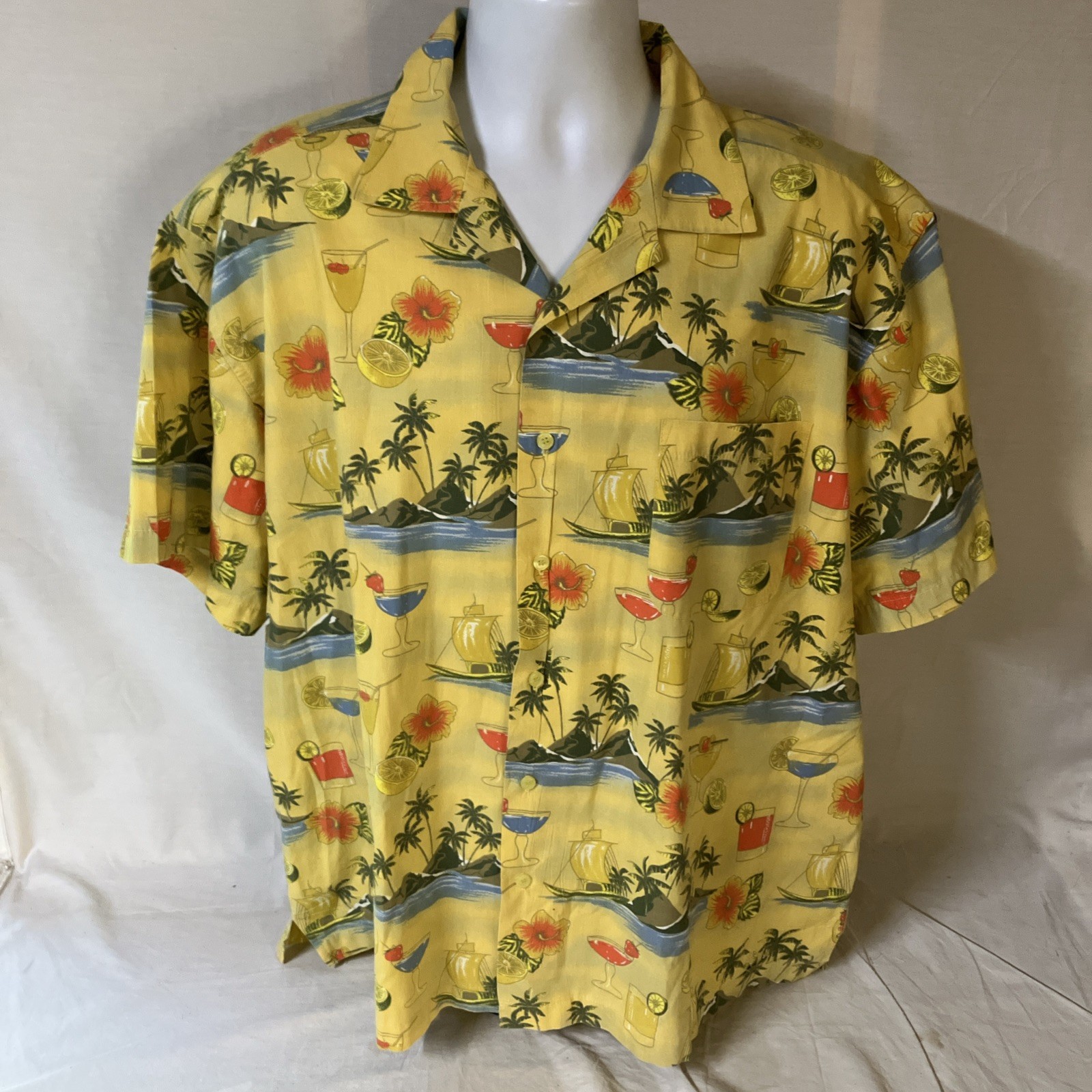 Blue Generation Mens Hawaiian Aloha Camp Shirt Multicolor Floral Cocktails XL