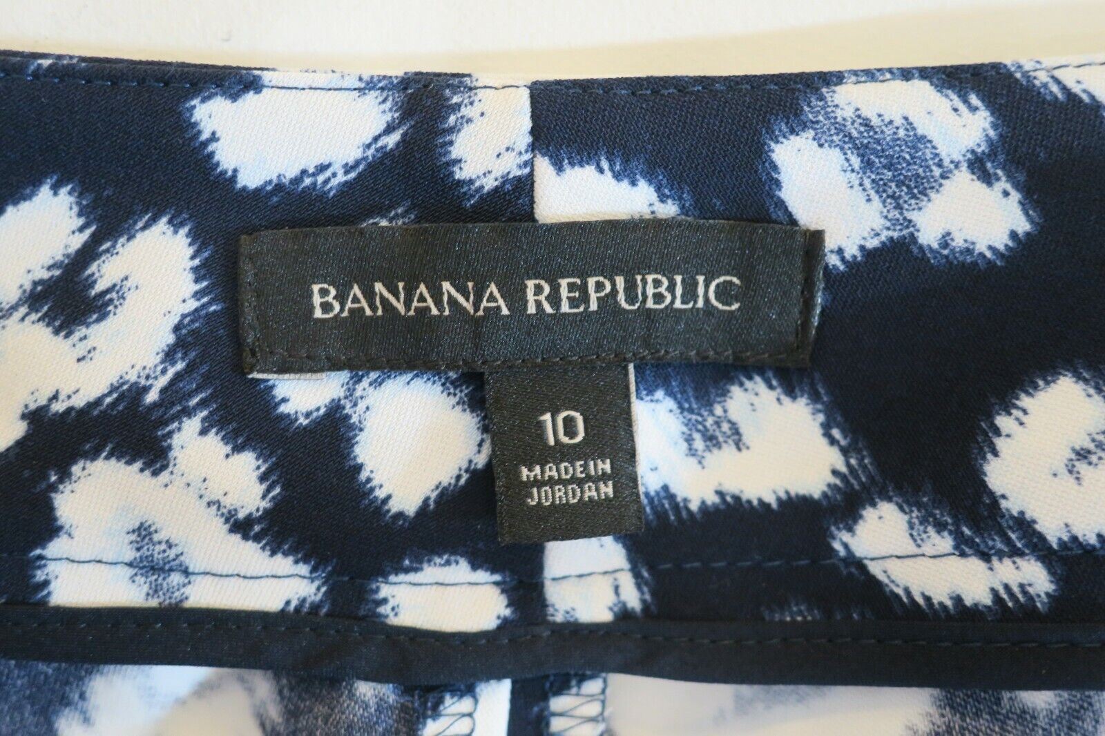Banana Republic Womens Black Straight Leg Side Zip Leopard Print Casual Pant 10