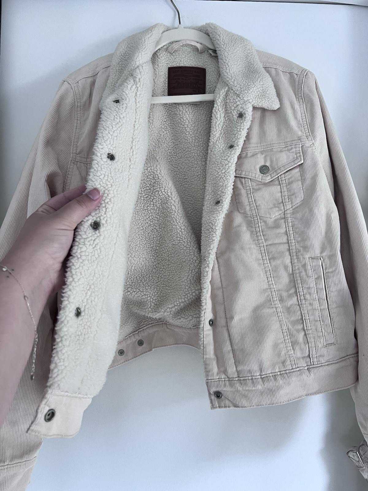 Levi Strauss & Co. Levi’s Corduroy Trucker Sherpa Lined Jacket Beige Women’s XL