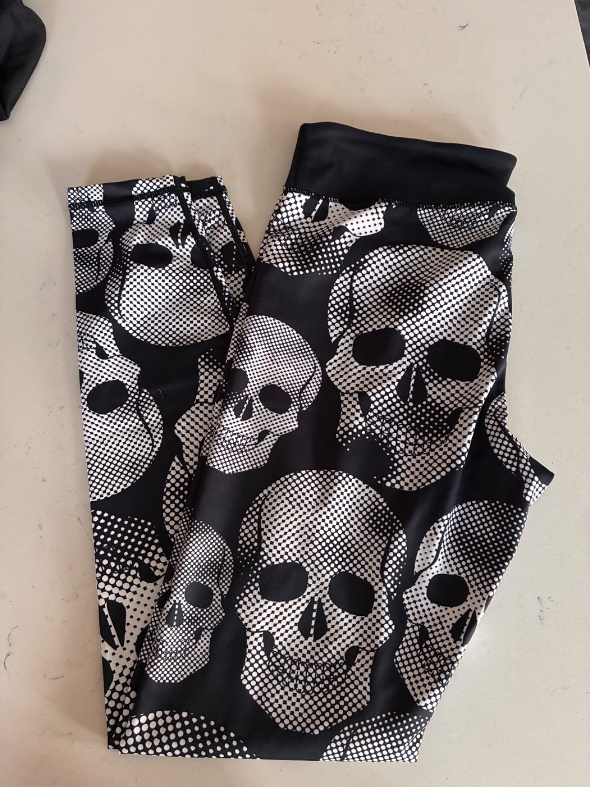 Constantly Varied Gear CVG Squat Proof Capri Skulls
